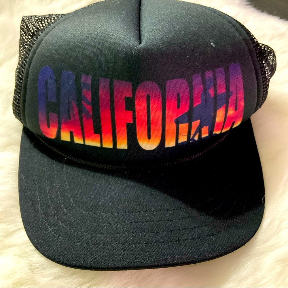 San Diego Hat Company, children’s size 3-7y/o, black with pinkish colored print